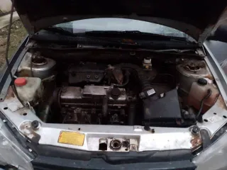 Lada Kalina 2012 года, 82 л.с., пробег 300000 км. VIN XTA111730C0242440, госномер С863КО40, цвет кузова серебристый, рабочий объем двигателя 1 596 куб.см.