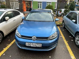 Volkswagen Golf 2013 Транспортное средство – легковой автомобиль, марка /модель – Volkswagen Golf. Транспортное средство – легковой автомобиль, марка /модель – Volkswagen Golf, год выпуска – 2013, VIN – WVWZZZAUZEW009895. Обременения: залог в пользу АО «ТБанк» (ИНН 7710140679).