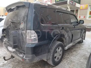 Mitsubishi Pajero 2007 года, 250 л.с., полный привод, АКПП. Транспортное средство – легковой автомобиль, марка/модель – Mitsubishi Pajero, год выпуска – 2007, VIN – JMBLYV97W7J005239. Находится в залоге. ТС б/у, возможно наличие скрытых дефектов. Одометр неисправен, в связи с чем пробег неизвестен.