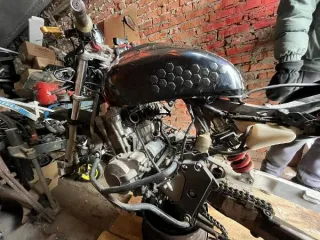 ВАЗ 21074 2004, HONDA CB600F2 2000 Годные остатки 1. Автомобиль марки «ВАЗ 21074», 2004 года выпуска, идентификационный номер (VIN) ХТА21074041996540; 2. Мотоцикл марки HONDA CB600F2 c государственным знаком 7129 АА/12, 2000 г.в., VIN JH2PC34A3YM202501. Полное описание в извещении от 24.09.2026…