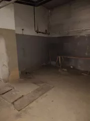 Функциональное помещение площадью 332,40 кв. м, расположенное в цокольном этаже здания по адресу: Хабаровский край, г. Хабаровск, ул. Комсомольская, д. 38а, пом. 1/2. Кадастровый номер: 27:23:0030322:453.