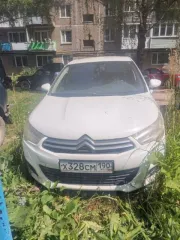 Citroen C4 2011 г.в., VIN Z8TNC5FS9BM506183, цвет белый, г/р/з Х328СМ190, мощность 120 (88), ПТС 40НЕ939313 от 12.10.2011, СТС 50ХЕ549017. Находится в залоге у ПАО «Совкомбанк».