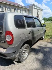 Chevrolet Niva 212300-55 2013 легковой автомобиль: регистрационный знак Н588ЕР46, идентификационный номер (VIN) X9L212300Е0499872, марка шевроле нива (Chevrolet Niva 212300-55), тип легковой (прочие легковые), год выпуска 2013, цвет серо-коричневый металлик, мощность двигателя 79,54 л/с. Пробег…