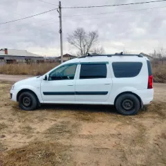 Lada Largus 2015 года, 105 л.с., пробег 141170 км. Цвет белый. Двигатель бензиновый, объем 1.6 л (1598 куб.см). VIN: XTARS0Y5LF0893725. Местоположение: г. Черногорск, Республика Хакасия, Россия.