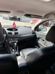 Renault Fluence 2014 года, 1.6 АТ, VIN: X7LLZL70F50543237. 2-х зонный климат-контроль. Биты правые двери, трещина на лобовом стекле. Все расходники менялись вовремя.