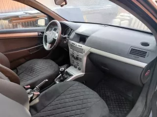 Автомобиль легковой Opel Astra, 2007 г.в., серый, VIN: W0L0AHL4882015896, ГРЗ C136PH150.