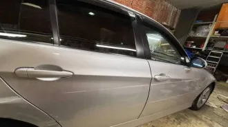 BMW 3 Series 2005 года, 150 лс, пробег 317195 км, АКПП. Автомобиль легковой BMW 320I, 2005 г.в., двигатель N46B20BA-A233H366, VIN: WBAVA71020KP93250, шасси (рама) отсутствует.