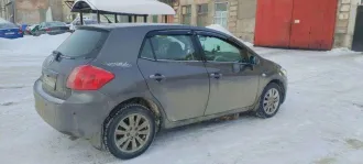 Toyota Auris 2007 Автомобиль Toyota Auris, 2007 г.в., VIN: JTNKV56EX01013659. Имущество является предметом залога.