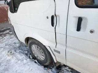 Mazda Bongo, 2001 года, 76 л.с., 350 000 км, полный привод; Mazda Bongo Friedee, 2001 г.в., идентификационный № отсутствует, № кузова SK22M-200704, модель, № двигателя R2 833978, мощность двигателя 76 л.с., объем двигателя 2184 куб.см, тип дизель, гос.рег.знак Р 449 УВ 38, ПТС 25 ТС 038266