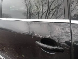 Volkswagen Touareg 2009 года, 240 л.с., пробег 226 545 км, полный привод, АКПП. Цвет черный, дизельный двигатель 3.0 л турбо. Имеются технические неисправности: повреждения ЛКП (сколы, царапины, сход лака), АКПП в аварийном состоянии (пинки, толчки, удары). Автомобиль на ходу. VIN…
