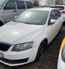 Транспортное средство: Марка SKODA, модель OCTAVIA, Год выпуска: 2015 г., цвет: белый желтый серый, идентификационный номер  VIN : Y083AX76XW8AN2NE5