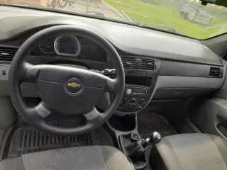 Chevrolet Lacetti, 2007, VIN XUUNFJ70001542. Транспортное средство не на ходу. Оборван ремень ГРМ, имеются повреждения кузова: сгнили пороги; есть коррозия на крыше, на 2х передних стойках лобового стекла и на капоте; задний и передний бампер разбит; правая передняя дверь замята; заднее правое…