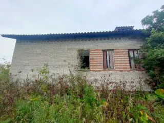 Нежилое здание 185 кв.м, Курганская область, Каргапольский муниципальный округ, с. Чаши, ул. Кирова, д. 13а. Назначение: нежилое, площадь 185 кв.м., количество этажей: 1, в том числе подземных 0. Материалы наружных стен здания: кирпич. Кадастровый номер 45:06:033405:463. Вид ограничений и…