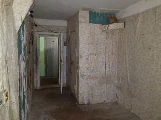 Нежилое помещение площадью 13.3 кв.м, расположенное по адресу: Санкт-Петербург, ул. Коммуны, д. 32, корп. 2, литера А, пом. 2-Н. Назначение: нежилое, этаж № 1, кадастровый номер 78:11:0006104:8076. Право собственности подтверждается записью в ЕГРН от 26.08.2025 № 78:11:0006104:8076-78/011/2025-1.