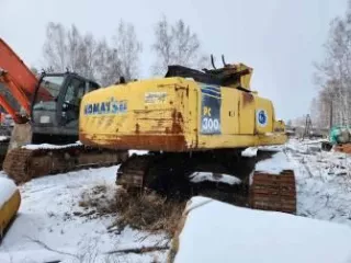 Экскаватор гусеничный Hyundai R300LC-9SH, заводской номер HHKHZ808LE0000183, 2014 год выпуска, госномер 58 УЕ 9248 (63 СВ 9366). Экскаватор гусеничный Hyundai R300LC-9S, заводской номер HHKHZ810LE0001178, 2014 год выпуска, госномер 58 УЕ 9241 (63 СВ 9362). Трактор ДТ-75 ДЕРС2 с буровой установкой…