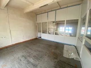 Производственное здание 1144,4 кв.м, земельный участок 1822 кв.м, Республика Башкортостан Производственное здание - 1 144,4 кв. м, 2-х этажное, право аренды на земельный участок - 1 822 кв. м, адрес: Республика Башкортостан, г. Уфа, ул. Индустриальное шоссе, д. 26, з/у 26/8, кадастровые номера…