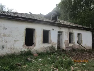 Земельный участок площадью 994 кв.м, кадастровый номер 74:39:0307001:653, с расположенным на нем нежилым зданием  - контора площадью 308,3 кв.м, с кадастровым номером 74:39:0307001:172, по адресу: Челябинская область,                   г. Усть-Катав, п. Малый Бердяш, ул. Центральная, д. 17…