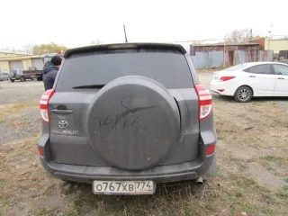 Toyota RAV4 2012 года, VIN: JTMBE31V80D076743, госномер: О767ХВ774.