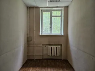 Нежилое помещение по адресу: г. Москва, ул. Яблочкова, д. 8 площадью 246 кв. м, кадастровый номер: 77:02:0020004:6141. Назначение нежилого помещения: Свободное.