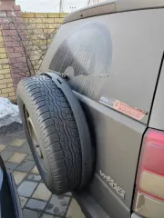 Suzuki Grand Vitara 2013 года, 169 лс, 300000 км, полный привод, АКПП. Автомобиль легковой Suzuki Grand Vitara, VIN JSAJTDA4V00276881. По факту осмотра имущества, выявлено следующее: - Сведения о наличии и местонахождении документов (ПТС/ПСМ): находятся в автомобиле. - Наличие внешних повреждений и…
