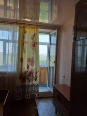 Доля квартиры 38,6 кв. м в Крыму. Назначение: жилое, этаж 5. Адрес: Республика Крым, Симферопольский район, село Мирное, улица Белова, дом 12Б, квартира 39. Кадастровый номер: 90:12:090103:3901.