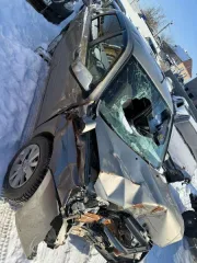 Автомобиль «Лада Гранта», г/н М093АА763, документы, ключи отсутствуют, автомобиль в аварийном состоянии, деформированы правое и левое передние крылья, капот, двигатель, передний бампер. Лобовое стекло разбито (произведена фотофиксация), идентификационный номер (VIN) в соответствии с карточкой учета…