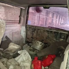 Nissan Caravan, 1982 года, 85 лс, 150000 км, номер кузова ARME24015541, гос. номер У589АМ27. Техническое состояние транспортного средства: не на ходу, не исправна автоматическая коробка передач, двигатель требуется ремонт; по кузову многочисленные следы сквозной коррозии.