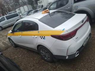 KIA RIO 2021, 2021 года выпуска, VIN Z94C241ABMR228455.