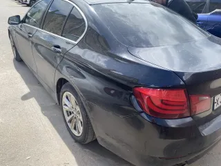BMW 520D 2012, легковой автомобиль, VIN: WBAFW11020DX09046. Ознакомление с имуществом, описанием, составом и характеристиками производится по месту его нахождения. Иная информация и согласование осмотра в рабочие дни, в рабочее время, в период приема заявок, предварительно согласовав по тел. +7…