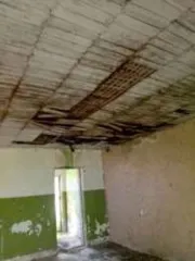 Нежилое здание - новосельский медицинский пункт, общая площадь 81,7 кв.м, этажность: 1, год постройки - 1972, кадастровый номер 46:25:220401:156, расположенное по адресу: Курская область, Фатежский р-он, Верхнелюбажский с/с, д. Новоселки; Земельный участок из категории земель - земли населенных…