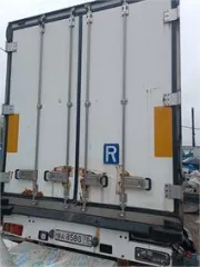 Полуприцеп, Krone SD рефрижератор, VIN: WKESD000000502556. Информацию о составе и характеристиках можно получить в рабочие дни с 10:00 до 16:00, отправив запрос на asv551@yandex.ru.