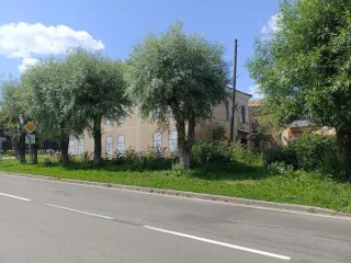 Нежилое здание, общей площадью 481 кв.м., кадастровый номер 76:21:010101:100, назначение - нежилое, наименование «Ансамбль гостиницы Ильичева», количество этажей - 3, в том числе подземных 1, расположенное по адресу: Ярославская область, г. Тутаев, ул. Петра Шитова, 22. В соответствии с…