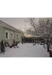 1/8 доля жилого здания 40 кв.м и 1/8 доля земельного участка 585 кв.м в Рязанской обл., кадастровый номер 62:26:0010304:93 и кадастровый номер 62:26:0010304:39, категория земель: Земли населенных пунктов, разрешенное использование: для размещения и эксплуатации жилого дома, адрес: Рязанская обл…