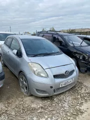 Автомобиль Toyota Vitz 2008 года выпуска, VIN отсутствует. На имущество зарегистрировано ограничение в залоге. Все запреты и ограничения с реализуемого имущества покупатель снимает самостоятельно.