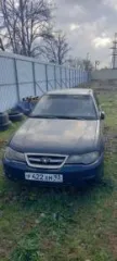 Daewoo Nexia 2006 года, 85 л.с., пробег 450000 км. VIN: XWB3D31UD6A098194, тип кузова седан, цвет темно-синий, госномер Р422ХМ93. Имеются внешние повреждения: потертости, царапины, вмятины, очаги коррозии на кузове, трещины и сколы стекол. Отсутствуют ключи, доступ внутрь, документы ПТС и СТС, а…