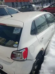 Volkswagen Polo 2010 автомобиль марки VOLKSWAGEN модель Polo 2010 г.в. VIN-номер WVWZZZ6RZBY095123 предварительно по телефону 89854366555; 89629551333 по адресу пгт Дрожжино, Ленинский городской округ, Московская область, ул. Дрожжино Южная 12 к 1 на парковке у вин Лаба