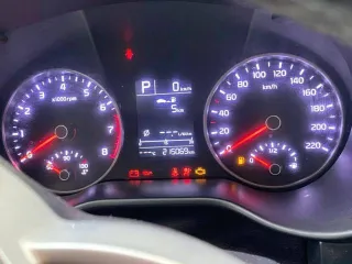 Kia Rio 2019 года, 123 л.с., пробег 215069 км, автоматическая коробка передач. VIN: Z94C241BBKR130835.