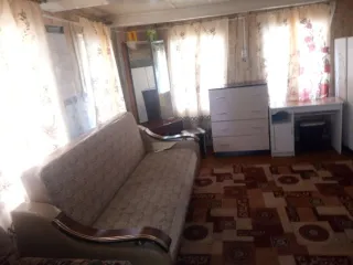 Доля в жилом здании 28.3 кв.м и участке 540 кв.м, Оренбургская область, г. Абдулино, ул. Революционная, д. 178. 1/5 доли в праве на здание, кадастровый номер: 56:36:0102003:247, назначение: жилое, площадь: 28.3 кв.м. 1/5 доли в праве на земельный участок, кадастровый номер: 56:36:0102003:397, вид…