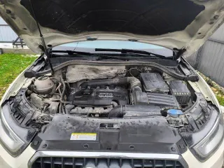 Audi Q3 2012 года, 211 л.с., пробег 275 004 км, полный привод, автоматическая коробка передач. VIN: WAUZZZ8U2CR042451. Автомобиль на ходу. Гул заднего ступичного подшипника (новый подшипник в комплекте). Имеются мелкие сколы и царапины по кузову.