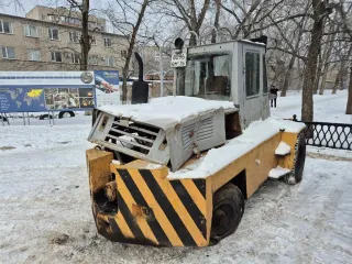 «Макеты, оборудование прочее» в составе: Источник БП АРС Smart UPS 3000VА LCD RМ 2U w/Network card (SMT3000RМI2UNC); Коммутатор НР ProCurve Switch 2650 J4899C.48*RJ45; Макет «Бурового станкаСБШ-160/230»; Макет «Бурового станка СБШ-250МНА-32»; Макет «Вагон шахтный самоходный 10BC-15»; Миллитесламетр…