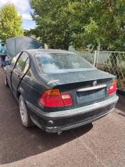 BMW 318i 2001 года выпуска, седан. VIN: WBAAL310XOJ42911, регистрационный номер T403UUM.