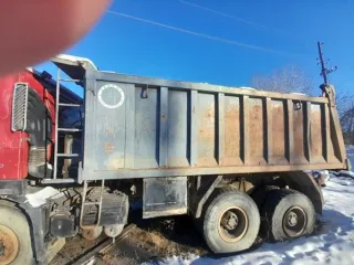 Грузовой самосвал марка БЦМ-52, 2007 г.в., госномер М399ОХ75, цвет красный. VIN: X3W6539A070000405. Шасси (рама): X9PJSG0D17W872268. Кузов (прицеп): X3W6539A070000405. Двигатель в рабочем состоянии, электрика в неисправном состоянии. Назначение: для перевозки, автоматизированной выгрузки сыпучих и…