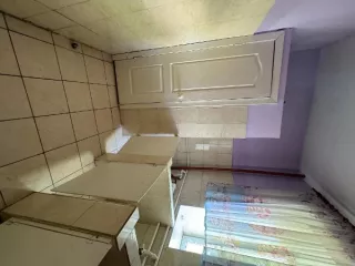 Недвижимое имущество, расположенное по адресу: Республика Хакасия, г. Абакан,  ул. Мира, 61:нежилое здание, кадастровый номер 19:01:070301:628, общей площадью 237 кв.м;кухня и склад, кадастровый номер 19:01:070301:627, общей площадью 30,6 кв.м;земельный участок, кадастровый номер 19:01:070301:68…