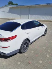 Kia Optima 2019 года, 150 лс, 449538 км, АКПП. Автомобиль: Kia Optima, Идентификационный номер (VIN номер): XWEGT411BK0006838, Год выпуска: 2019, Гос.номер: Е860ОХ08. Техническое состояние автомобиля удовлетворительное. Заводится с ключа. На ходу. Двигатель рабочий. Коробка передач (автомат)…