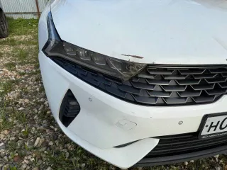 KIA K5, год выпуска 2021. Кузов № XWEG2414BM0001750, VIN: XWEG2414BM0001750. Находится в залоге.