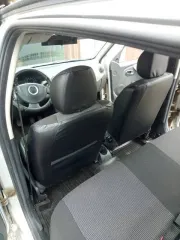 Dacia Sandero 2009 года, серебристый, VIN: UU1BSDBNH41395213, ПТС: 35УВ 928060, госномер: Е596ТС35, мощность 75 л.с. (55 кВт), объем двигателя 1149 см³, бензиновый двигатель.
