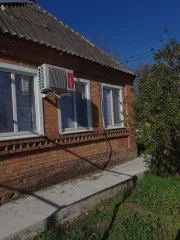 Жилой дом, 63,5 кв.м, земельный участок, 2964 кв.м, х. Кадухин, Краснодарский край. Жилой дом, площадь 63,5 кв.м., адрес (местонахождение): Россия, край Краснодарский, р-н Усть-Лабинский, х Кадухин, ул Речная, дом 45, кадастровый (условный) номер: 23:35:1505002:527. Находится в совместной…