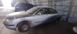 Volkswagen Passat 2000 года выпуска, государственный регистрационный номер 822MCJ, VIN: WVWZZZ3BZYP457033. Вид транспорта: легковой автомобиль. Объем двигателя, коробка передач, привод, мощность двигателя, экологический класс: информация отсутствует.