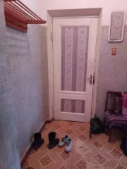 1/4 доля в помещении 57.4 кв.м, Челябинская обл, назначение: жилое, этаж: 3, адрес: 456080, Челябинская обл, г Трехгорный, ул Володина, д 12, кв 14, кадастровый номер: 74:42:0105003:275. Обращаю внимание, что квартира расположена в закрытом городе, доступ только по пропускам, приобретение имущества…