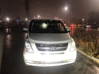 Hyundai Grand Starex 2010 года, 145 л.с., пробег 300000 км, АКПП. VIN: KMJWA37JBAU190694.